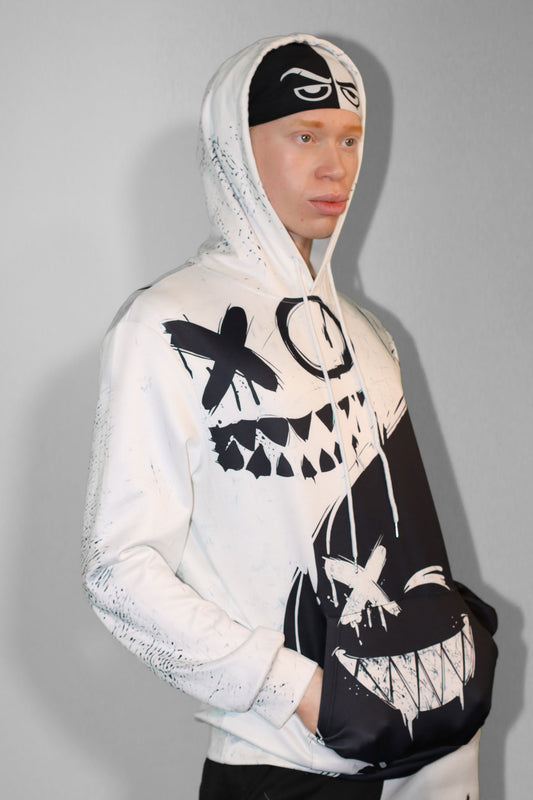 Model wearing black bandana